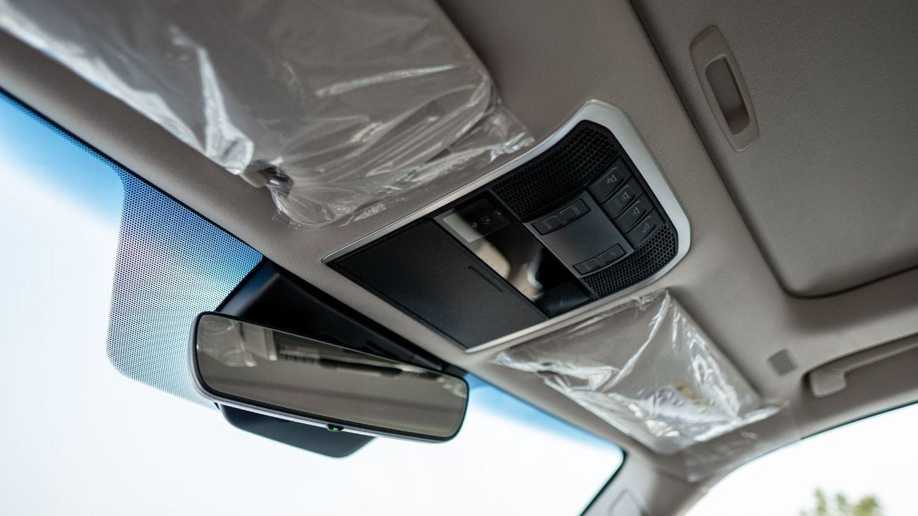 تويوتا لاند كروزر 2025 Toyota Land Cruiser VXR 3.5L AT Hybrid (Black)