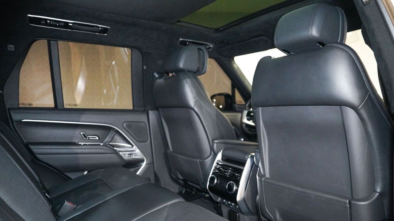 Land Rover Range Rover | AED 8,624 PM | Warranty Sep-2027 / 150,000km