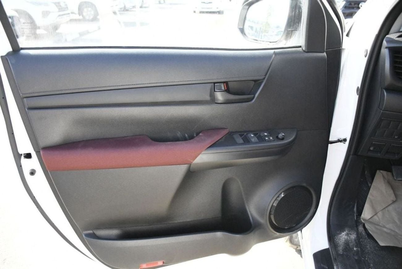 تويوتا هيلوكس SGLX TOYOTA HILUX 2.4 DSL 4x4 DC MANUAL TRANSMISSION