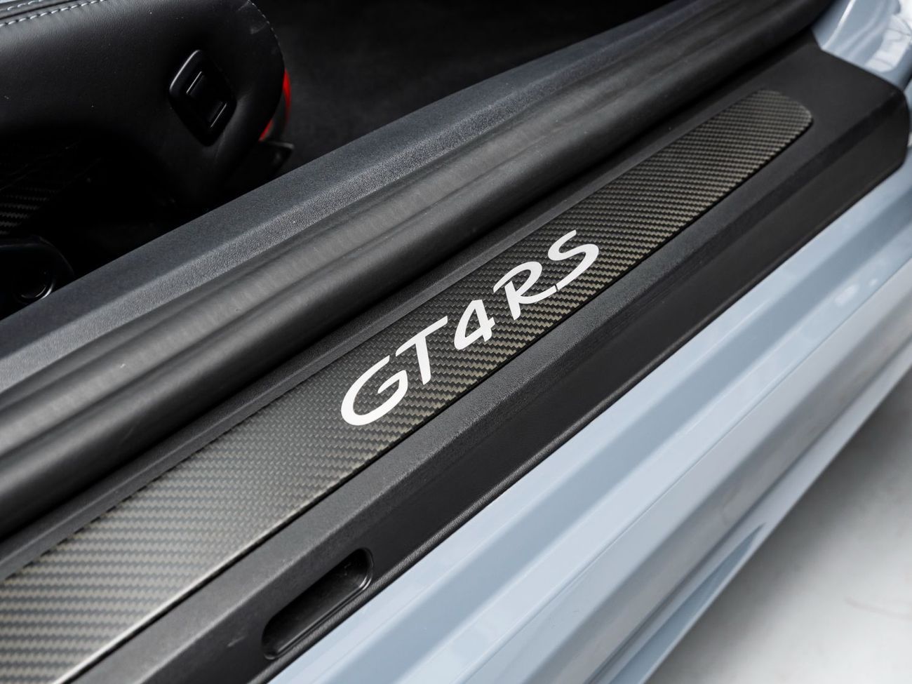 بورش كايمان 718 GT4 RS 4.0L (493 HP) A/T