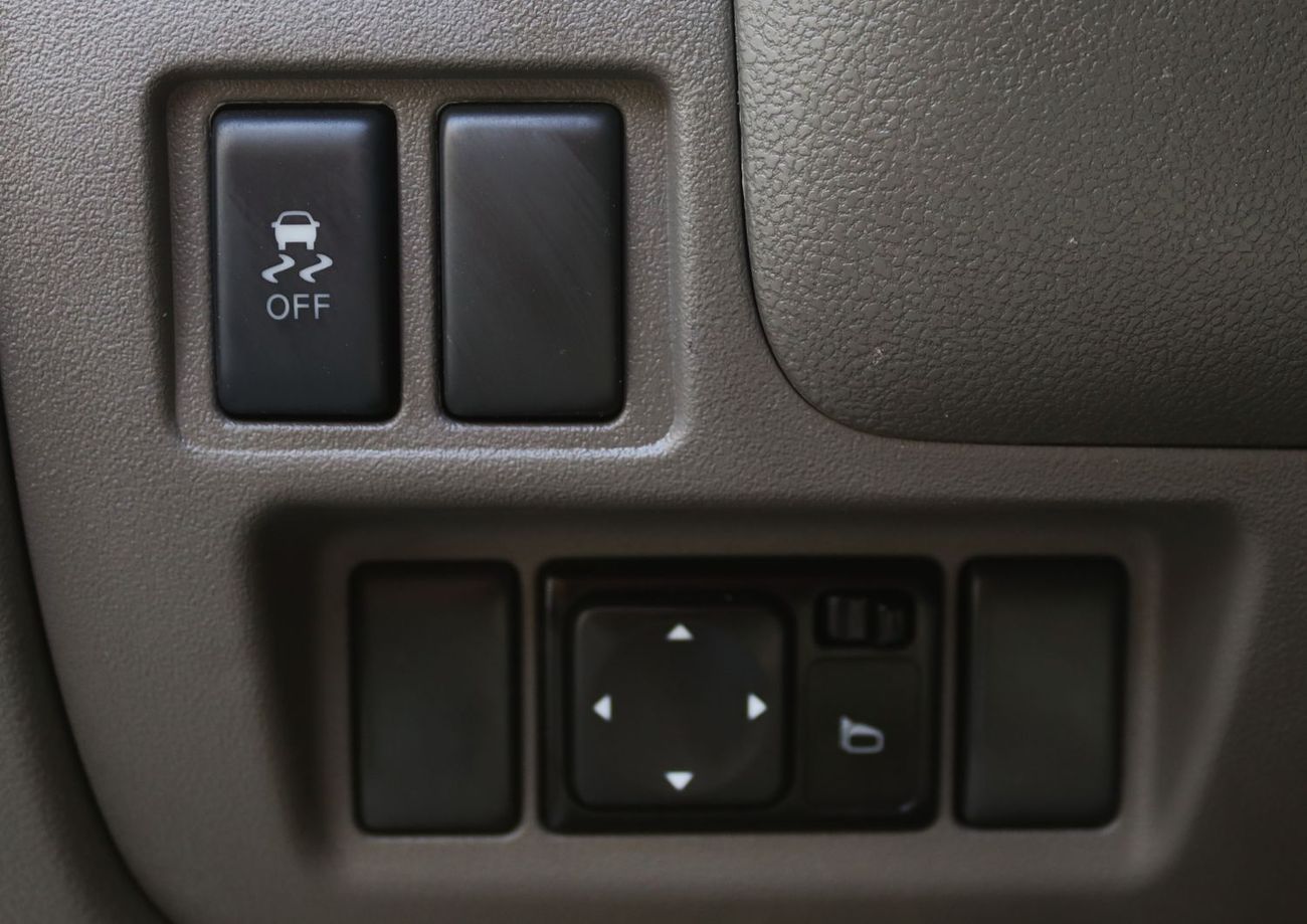 نيسان صني نيسان صنى - 2022 -خليجى - بدون حوادث -محرك 1.5 -بحاله ممتازه