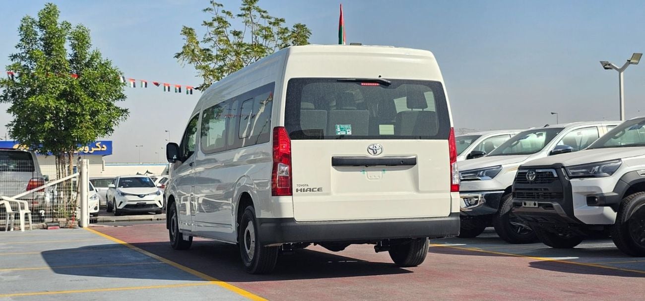 Toyota Hiace Toyota Hiace 2.8L DIESEL MANUAL13 SEATER PASSENGER HIGH ROOF