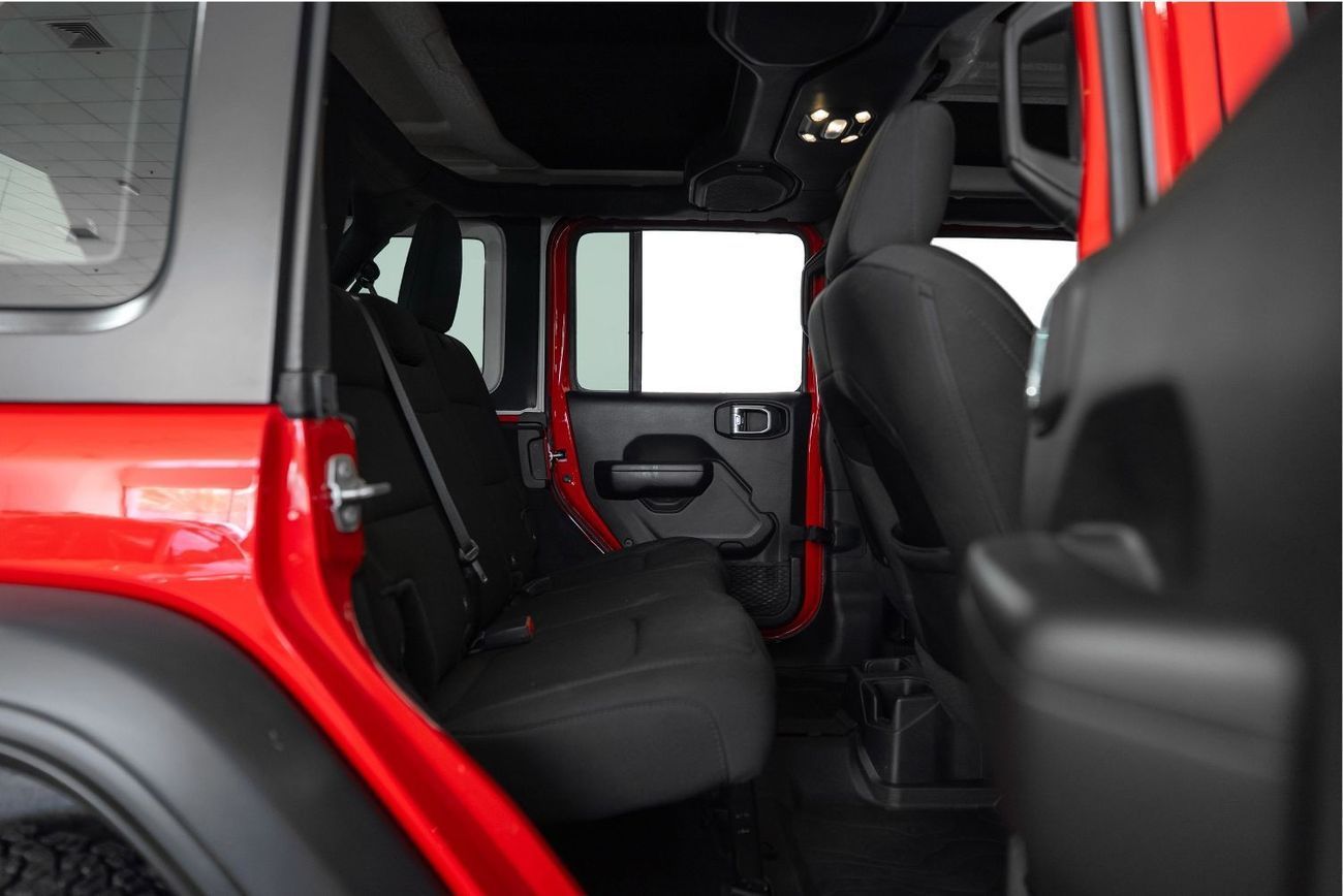 Jeep Wrangler Unlimited Sport 3.6L A/T