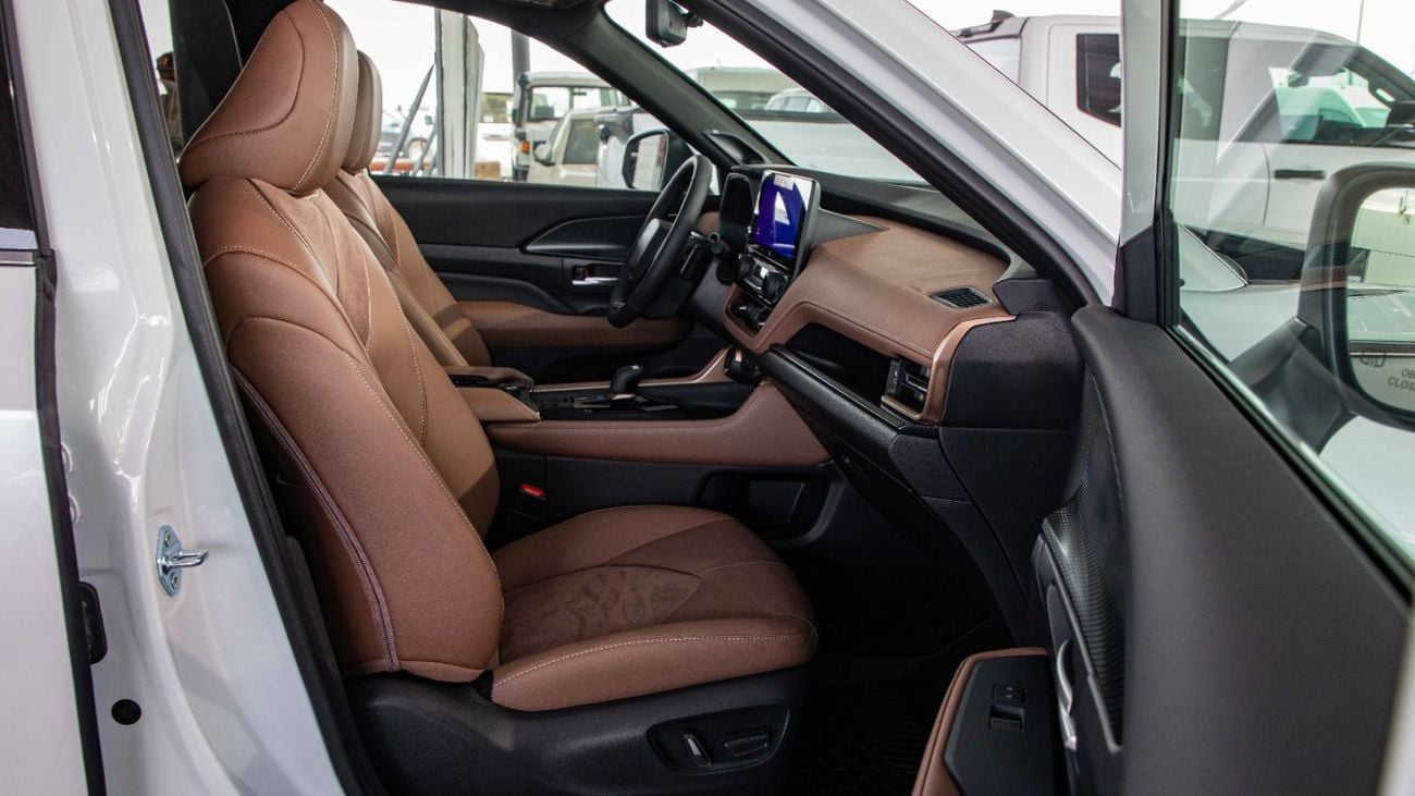 Toyota Grand Highlander PLATINUM i-FORCE MAX | 2025 | For Local Registration +10%