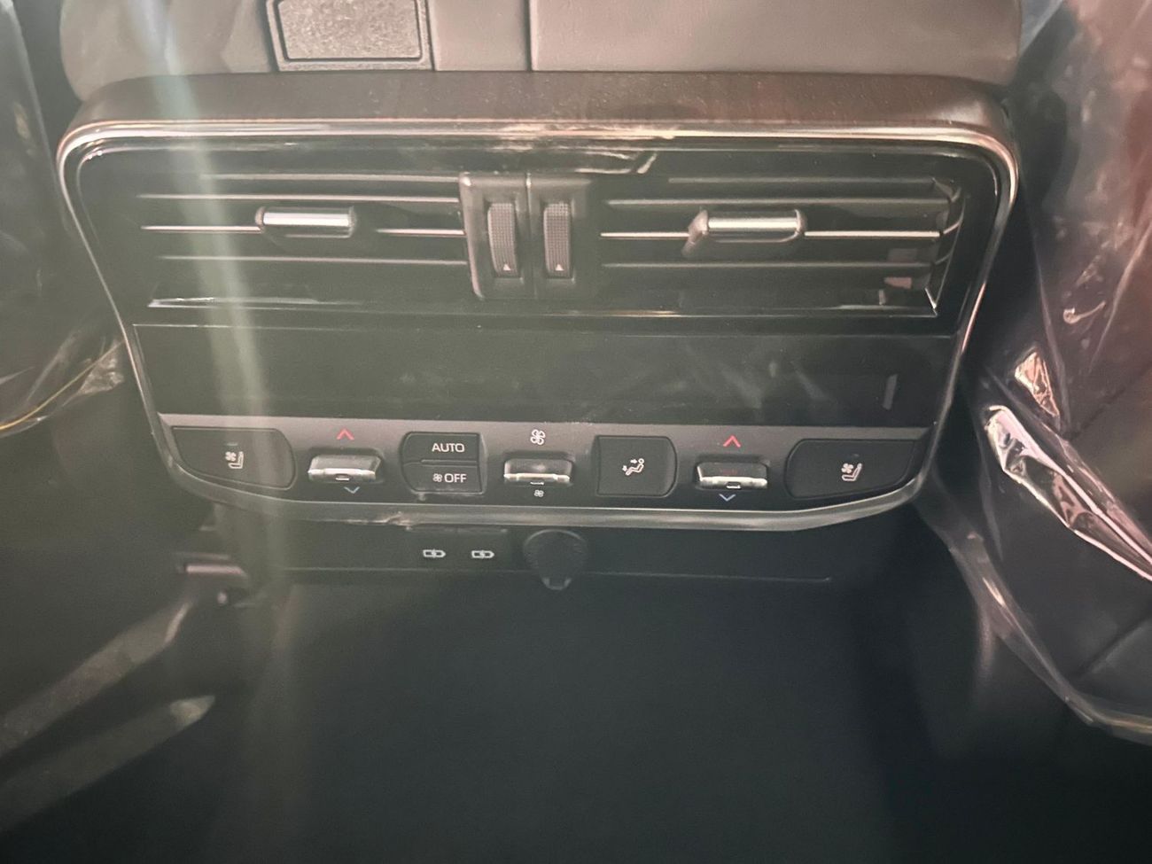 Toyota Land Cruiser 4.0L Black Edition