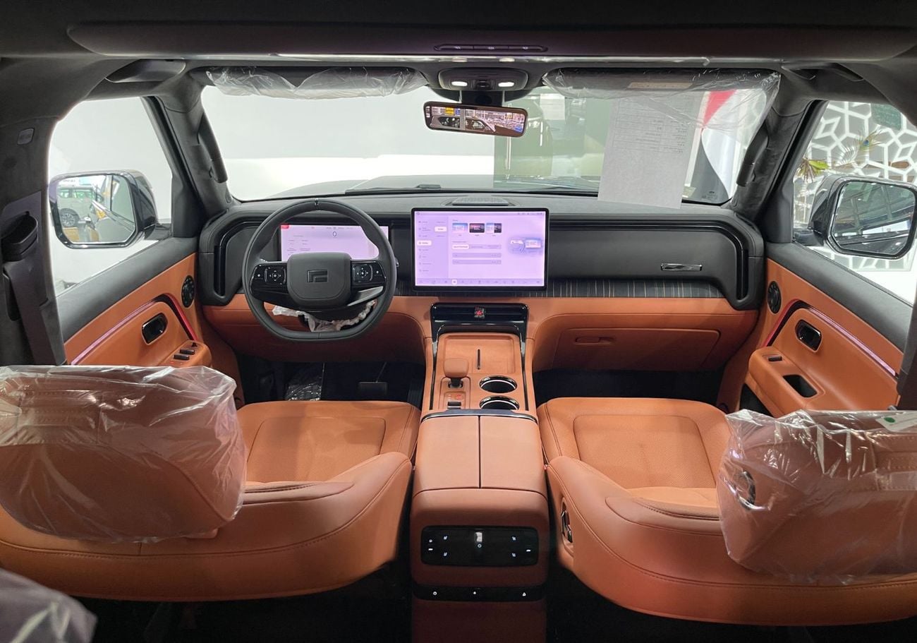 روكس أداماس VIP- 6 seater