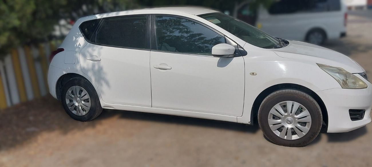 Nissan Tiida S 1.6L Hatchback