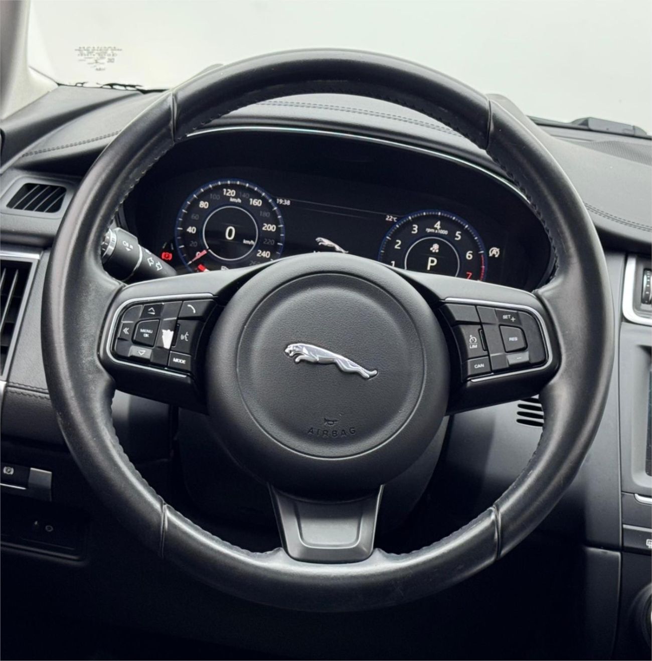 جاكوار E Pace 2020 Jaguar E-Pace P200 AWD, 2026 Agency Warranty, Agency Full Service History, GCC