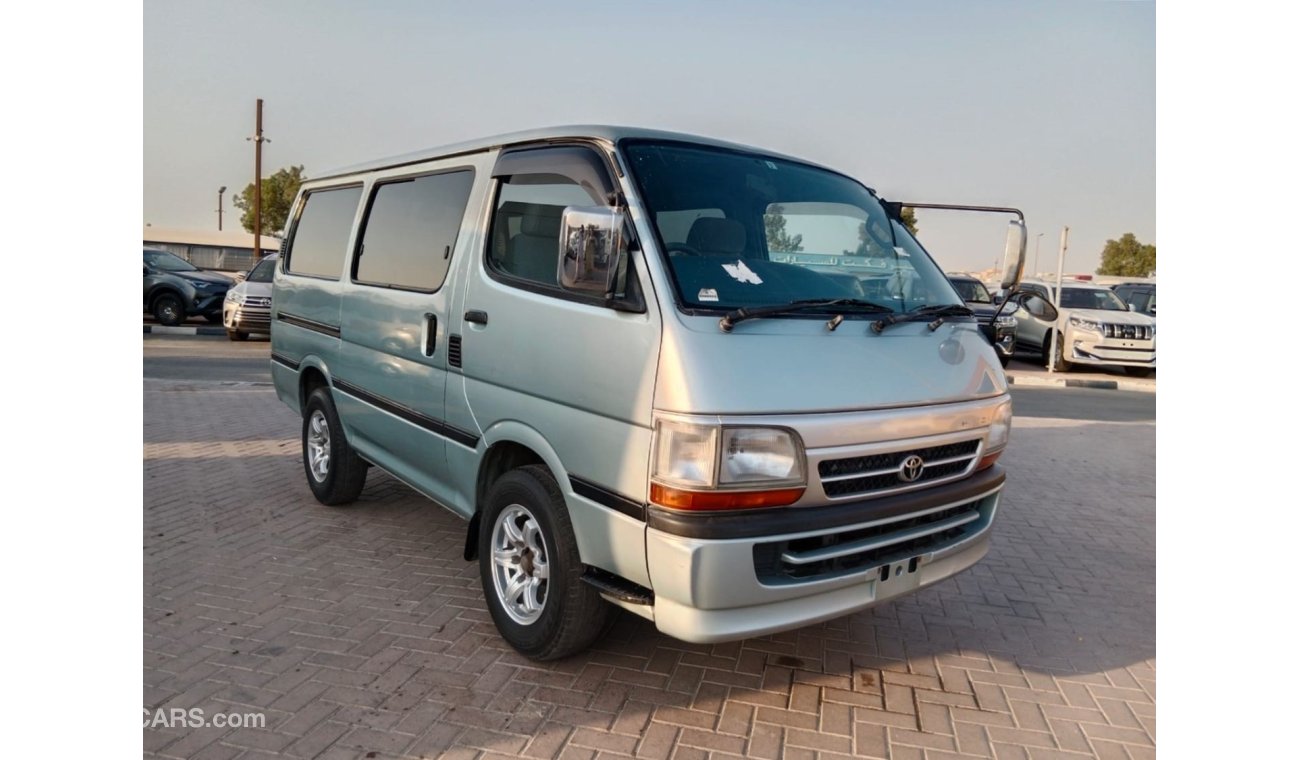 تويوتا هاياس TOYOTA HIACE VAN RIGHT HAND DRIVE (PM1653)