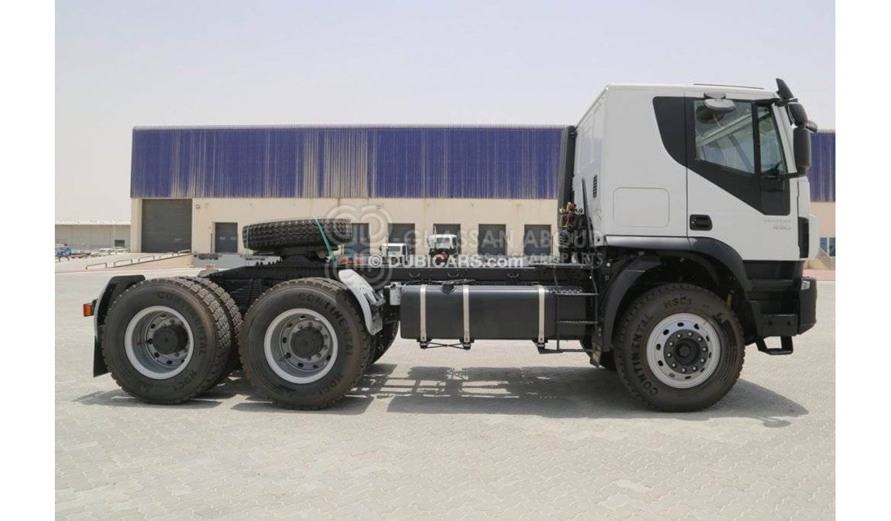 Iveco Trakker IVECO, GCW 130 Ton HP 440, Sleeper Cabin w/ Hub Reduction MY22 Tractor Head Tractor Head EXPORTONLY