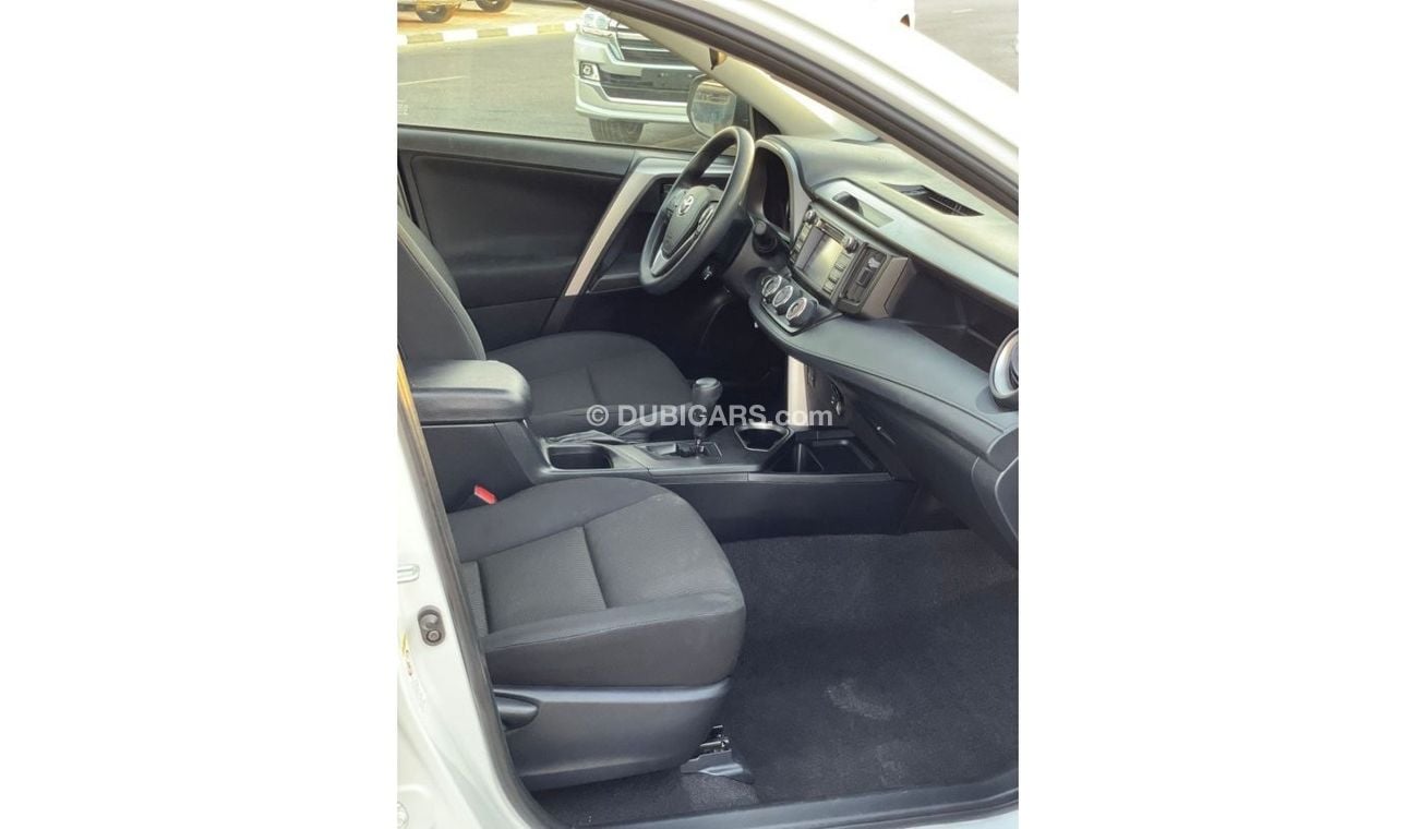 Toyota RAV4 2017 TOYOTA RAV4 LE / AWD / MID OPTION