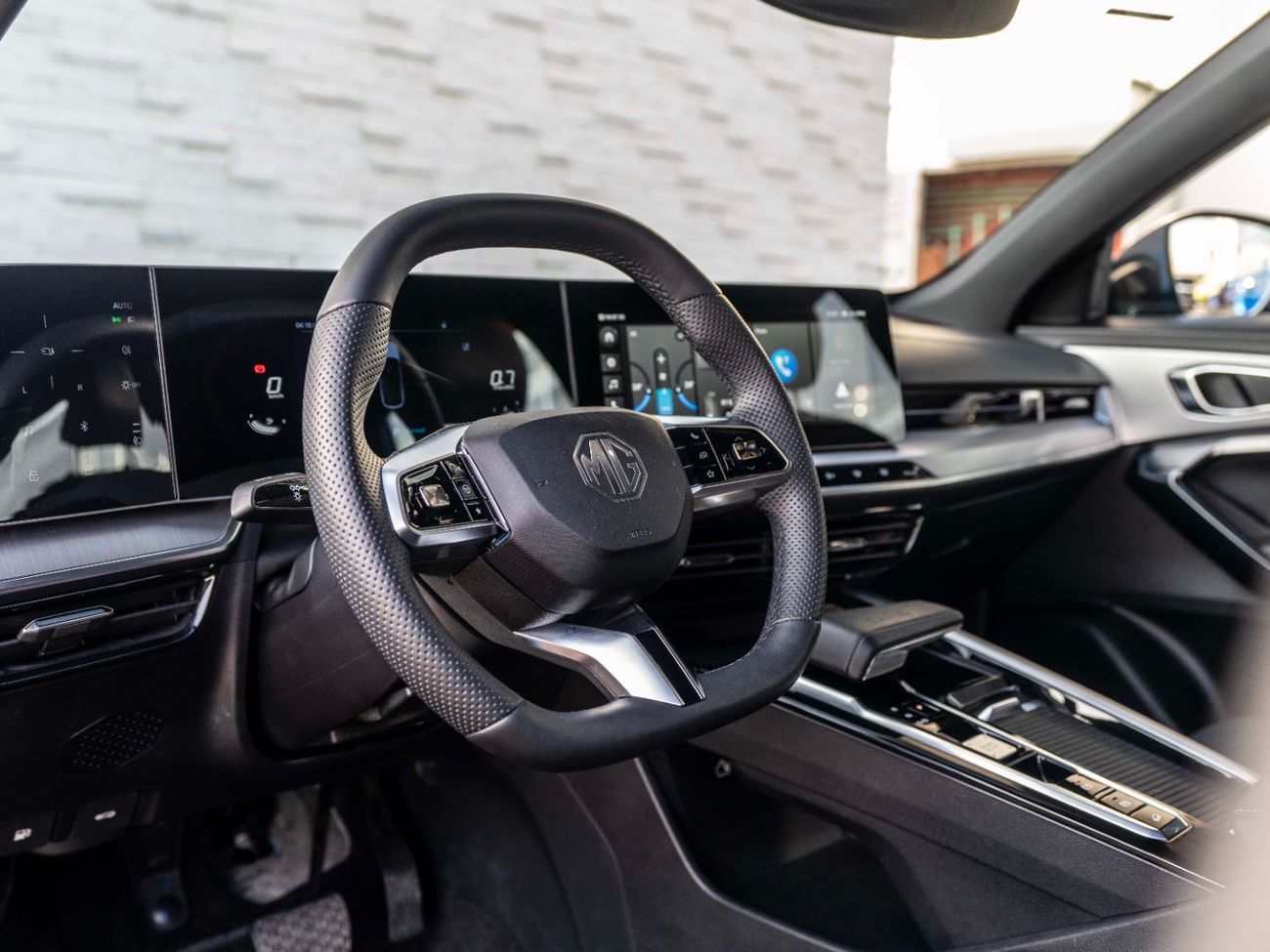 Used MG One 1.5 LUX 2024 for sale in Dubai - 946242