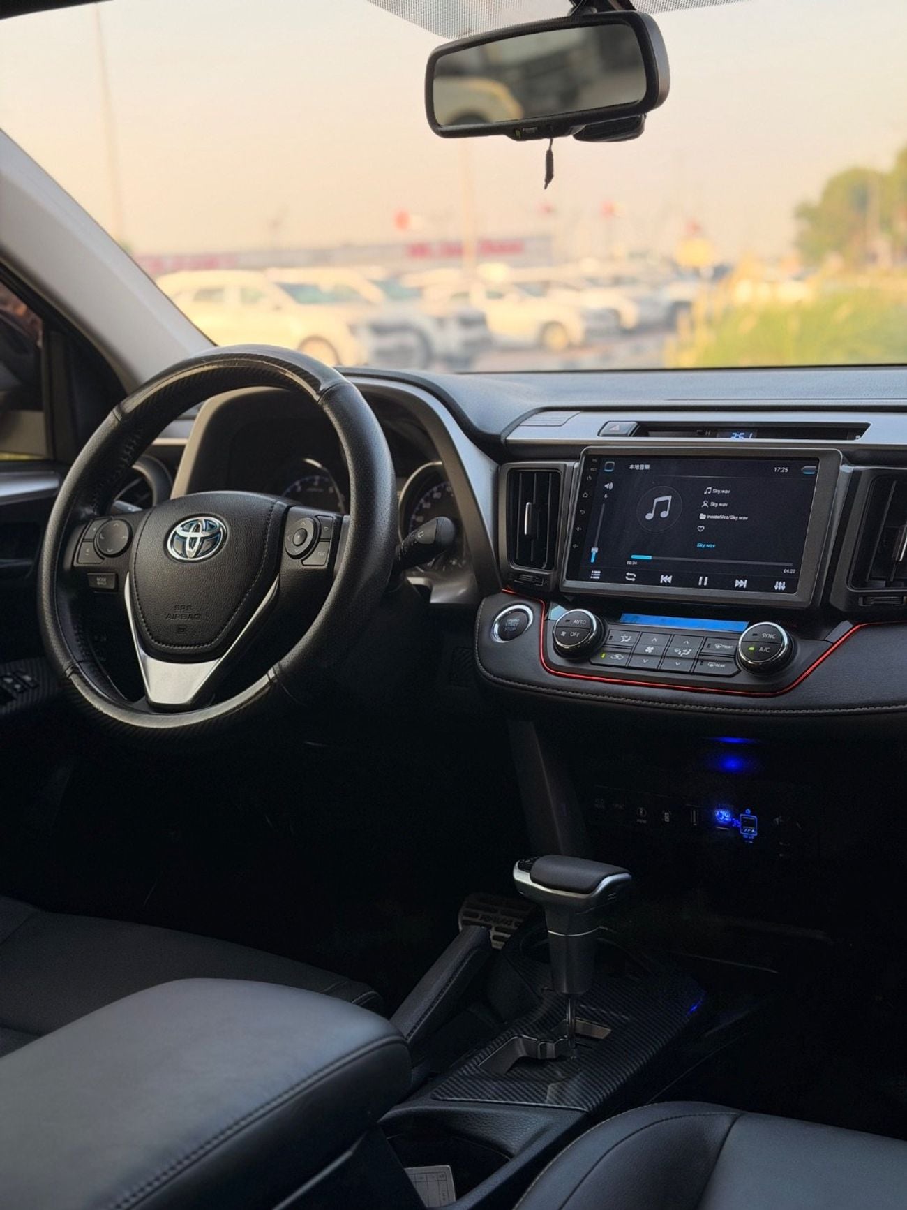 تويوتا راف ٤ Limited 2.0L 360 Camera Full option Japan