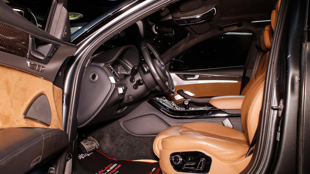 Audi S8 Plus - Under Warranty & Service Contract