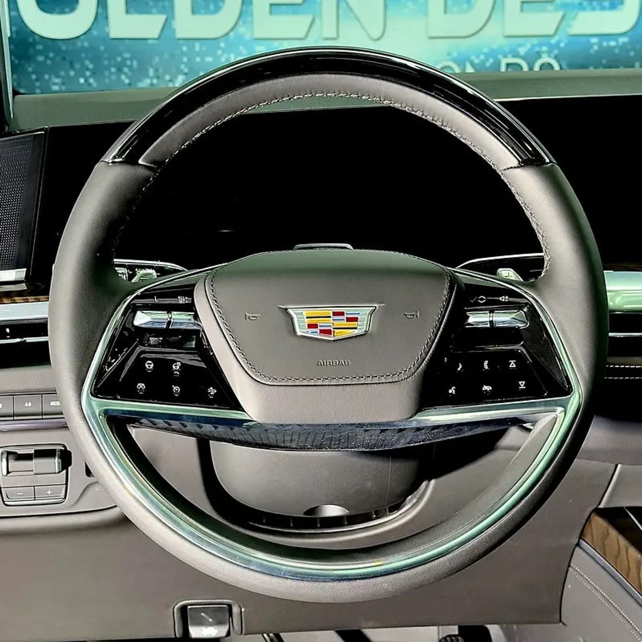 كاديلاك إسكالاد Sport Platinum 6.2L 4WD Sport Platinum