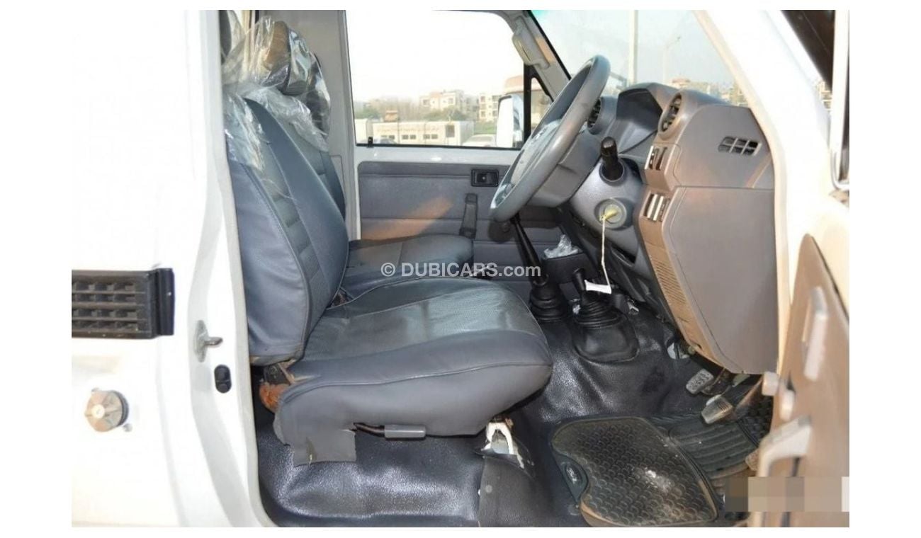 Used Toyota Land Cruiser Pick Up 2018 for sale in Dubai - 698342