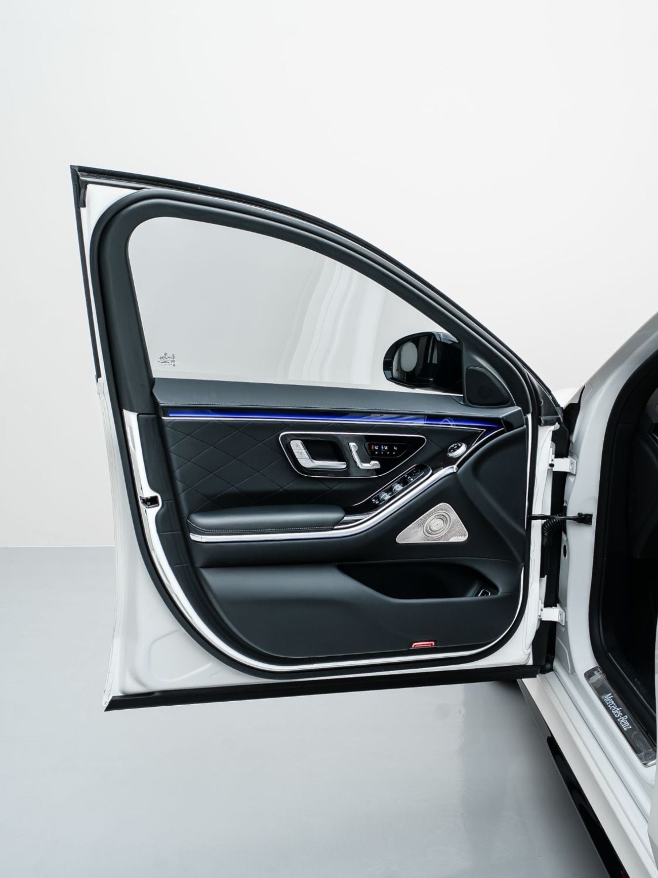 مرسيدس بنز S 500 4MATIC L
