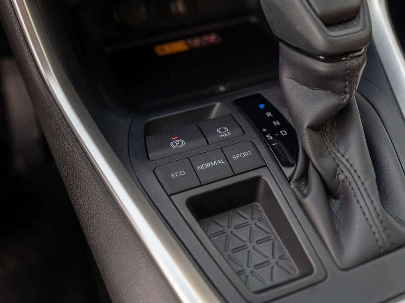 Toyota RAV4 2.5L (2WD) VX