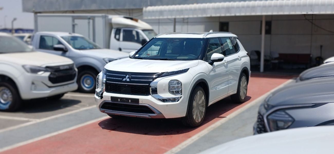 Mitsubishi Outlander P-line 4WD 2.5L Petrol 2026YM