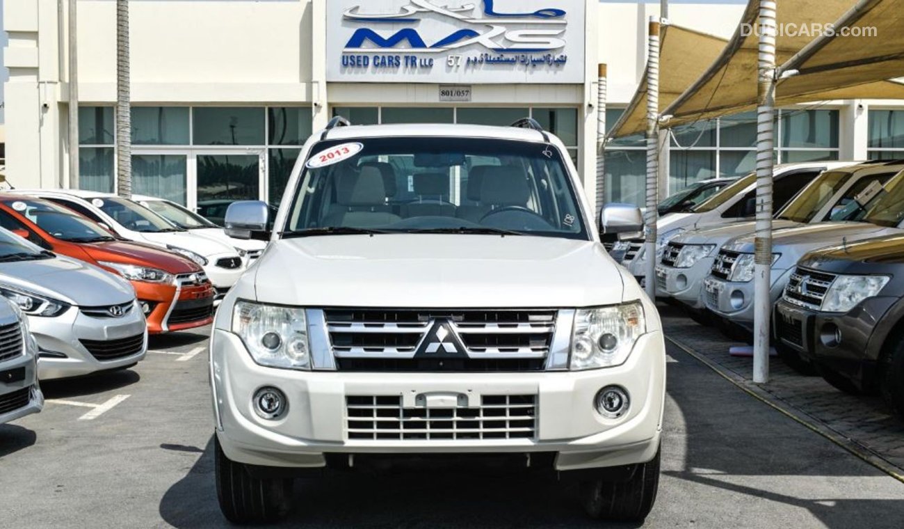 Mitsubishi Pajero ACCIDENTS FREE - ORIGINAL PAINT - 2 KEYS - CAR IS IN PERFECT CONDITION INSIDE OUT