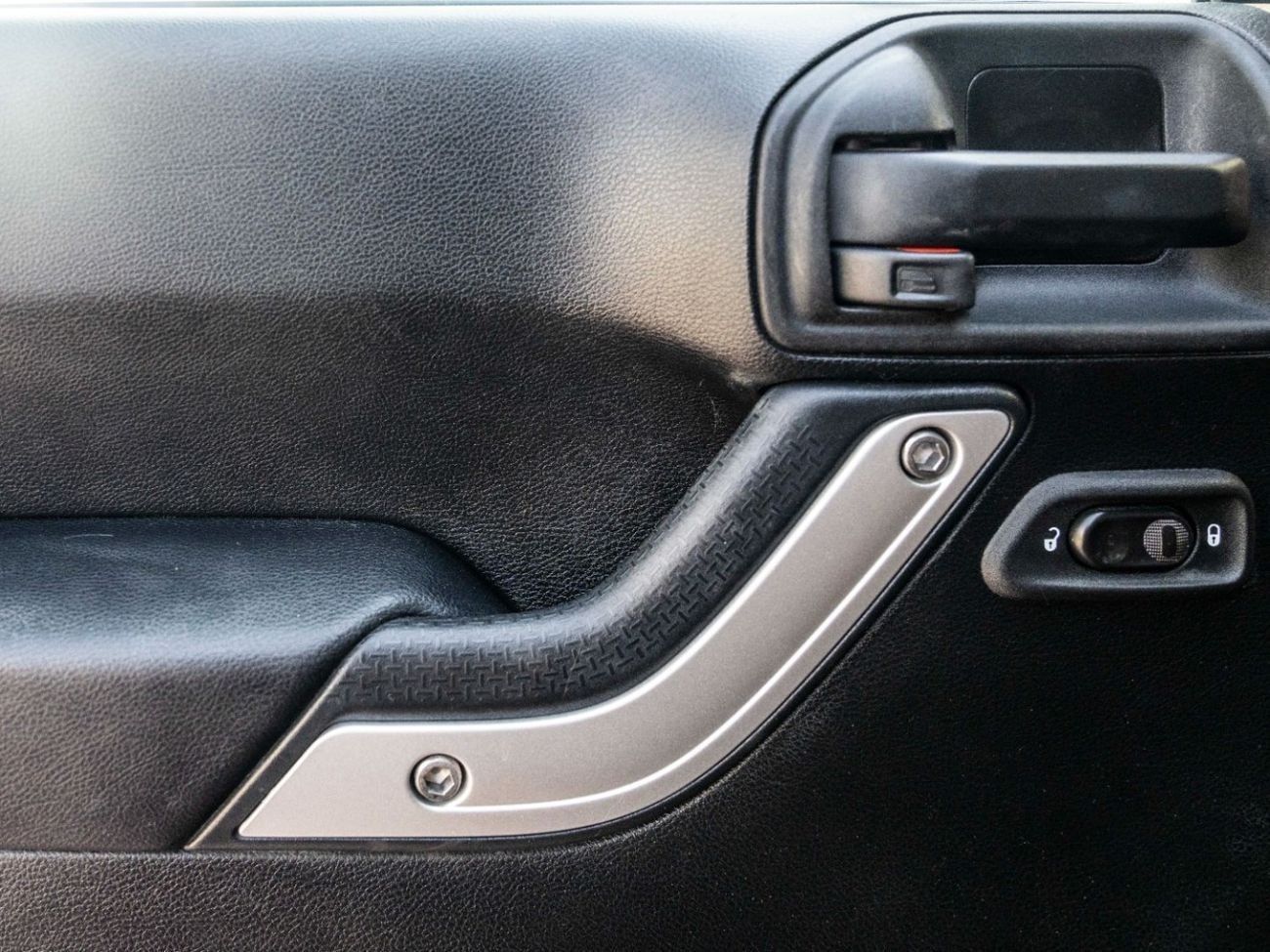 Jeep Wrangler Sahara Plus 3.6L A/T