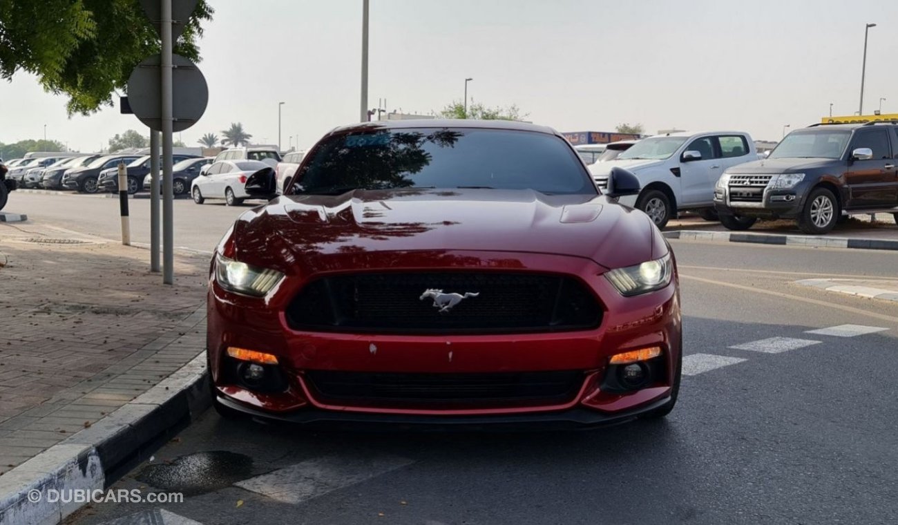 Ford Mustang GT 5.0L V8 Manual Transmission Full Service History GCC