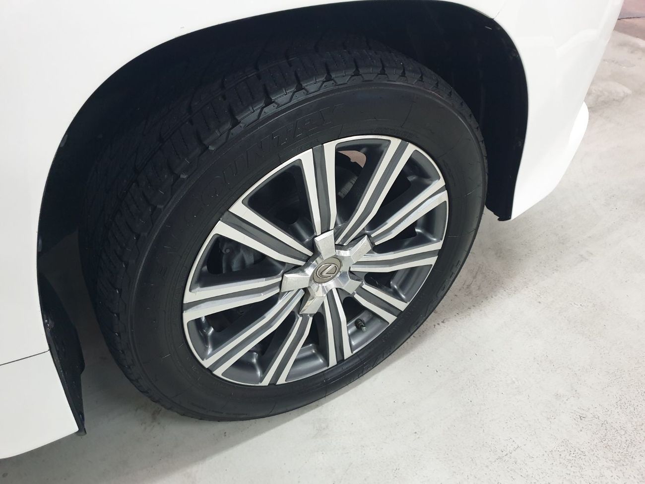 لكزس LX 570 Platinum 5.7L