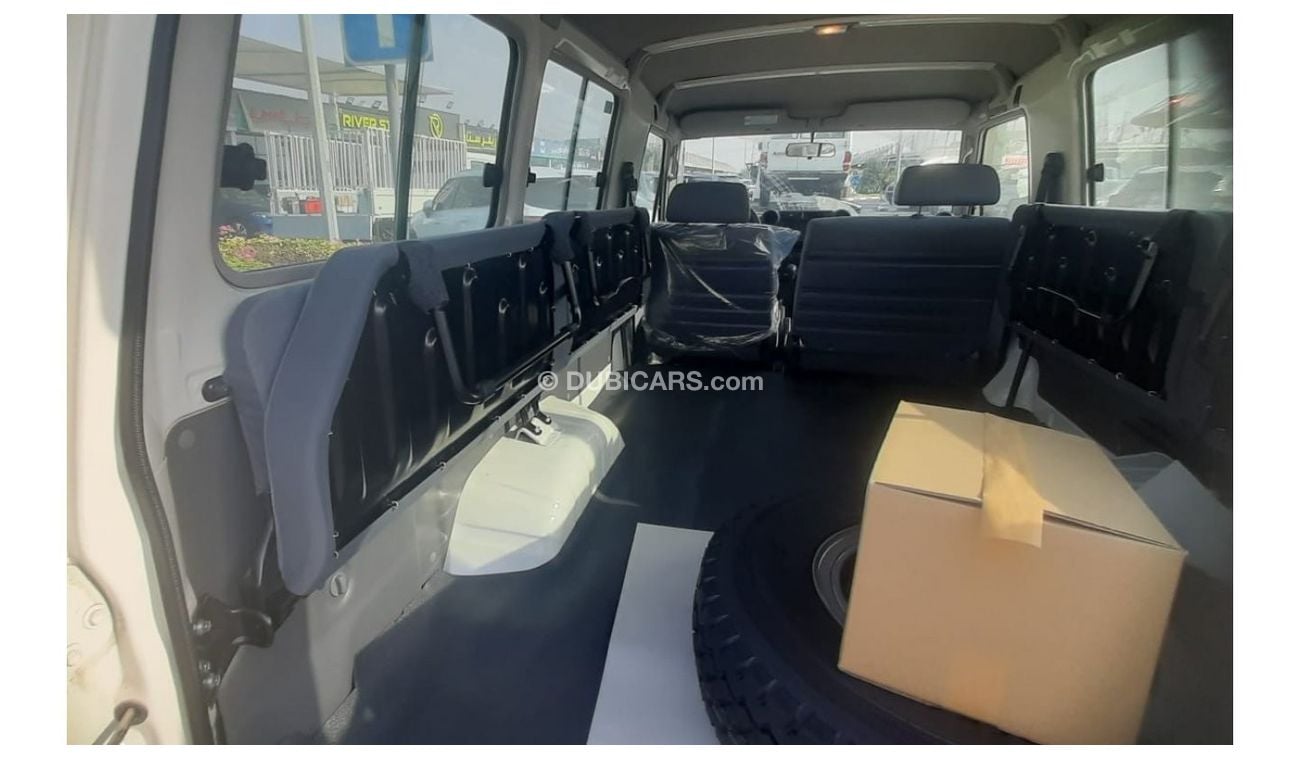 Toyota Land Cruiser 70 DIESEL 4.2L V6