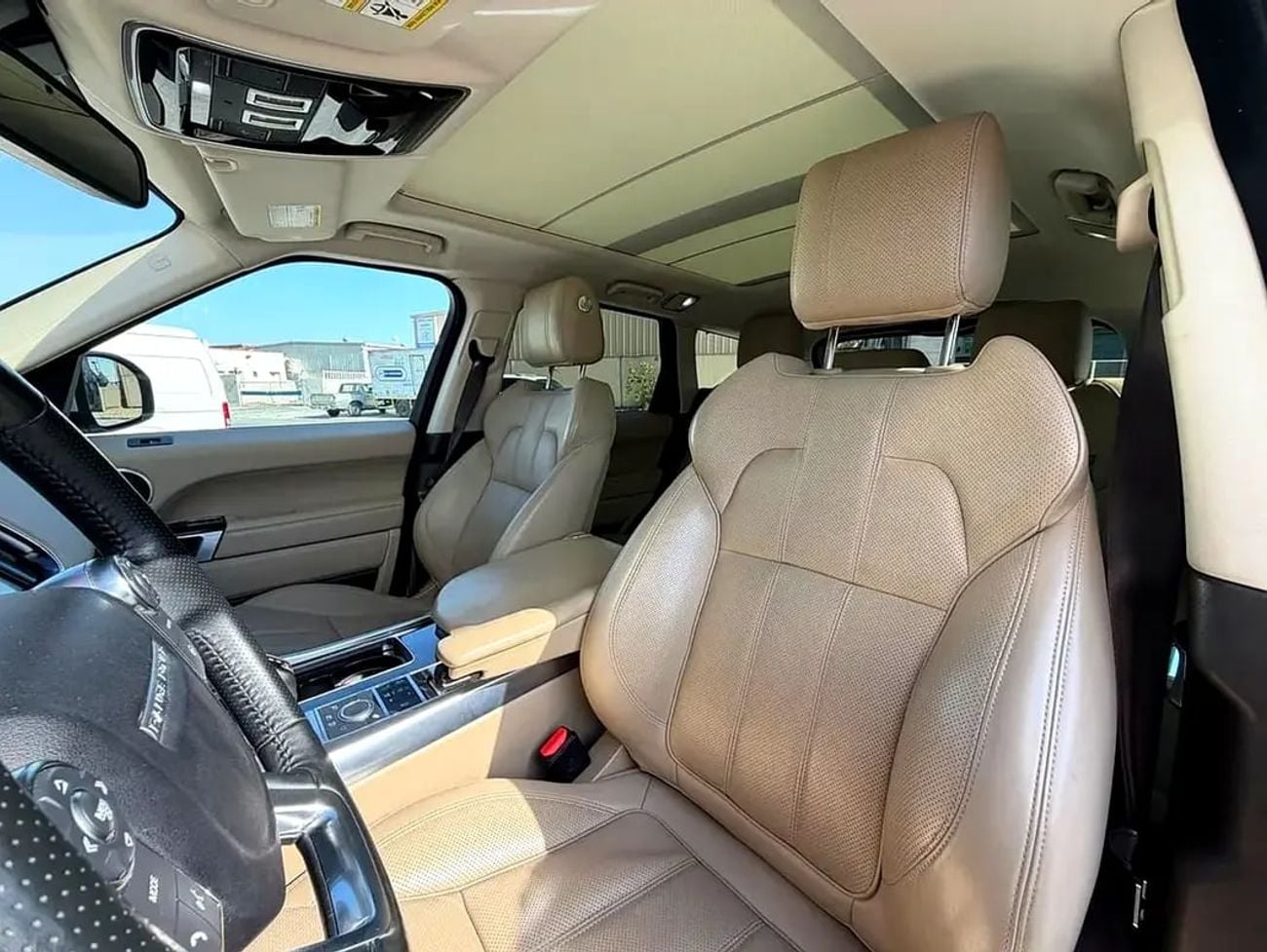 لاند روفر رينج روفر Vogue - American Specs - Low Mileage - Clean Condition