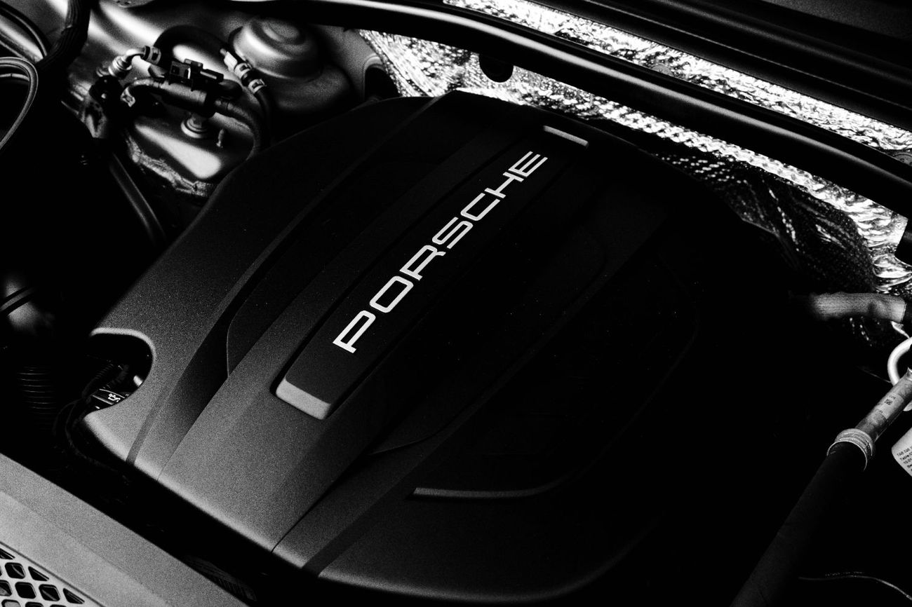 Porsche Macan | 3,525 P.M  | 0% Downpayment | MACAN STANDARD || SPORT CHRONO PACKAGE!