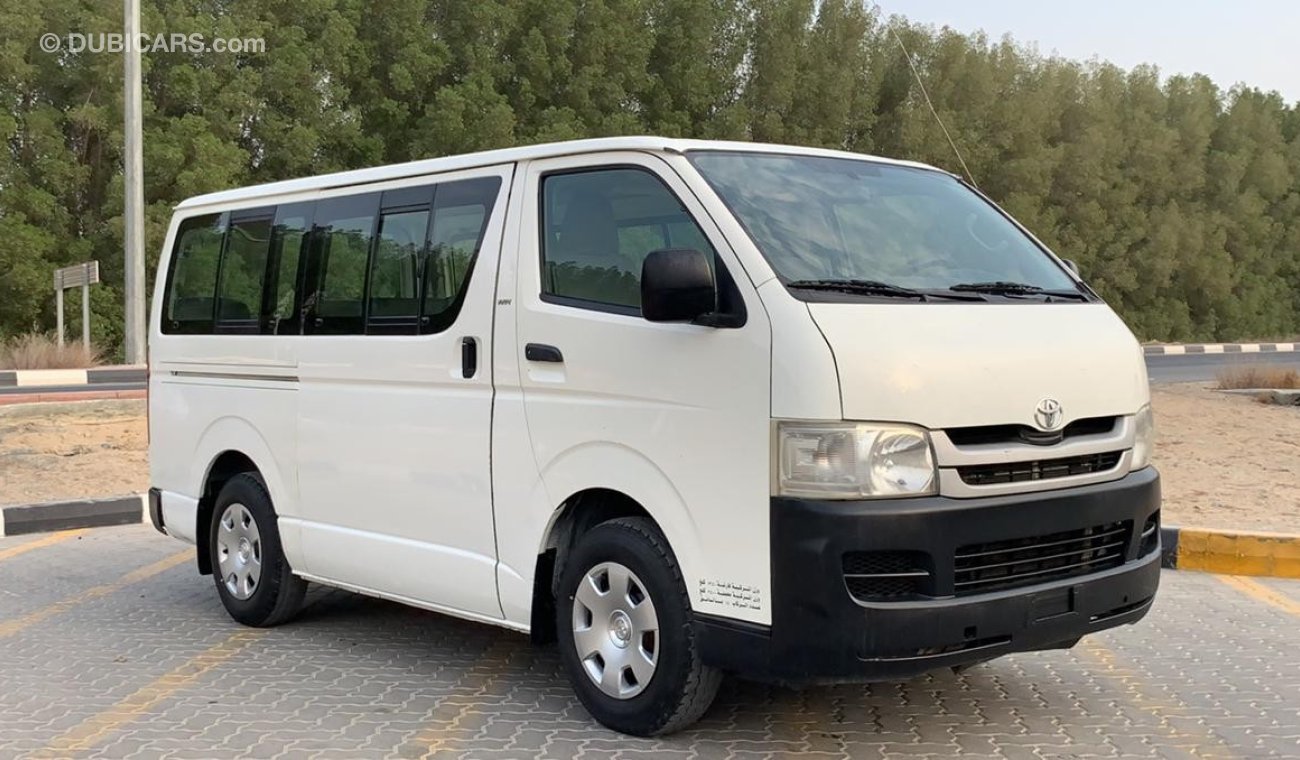 تويوتا هاياس Toyota Hiace 12 Seats 2009 Ref# 488