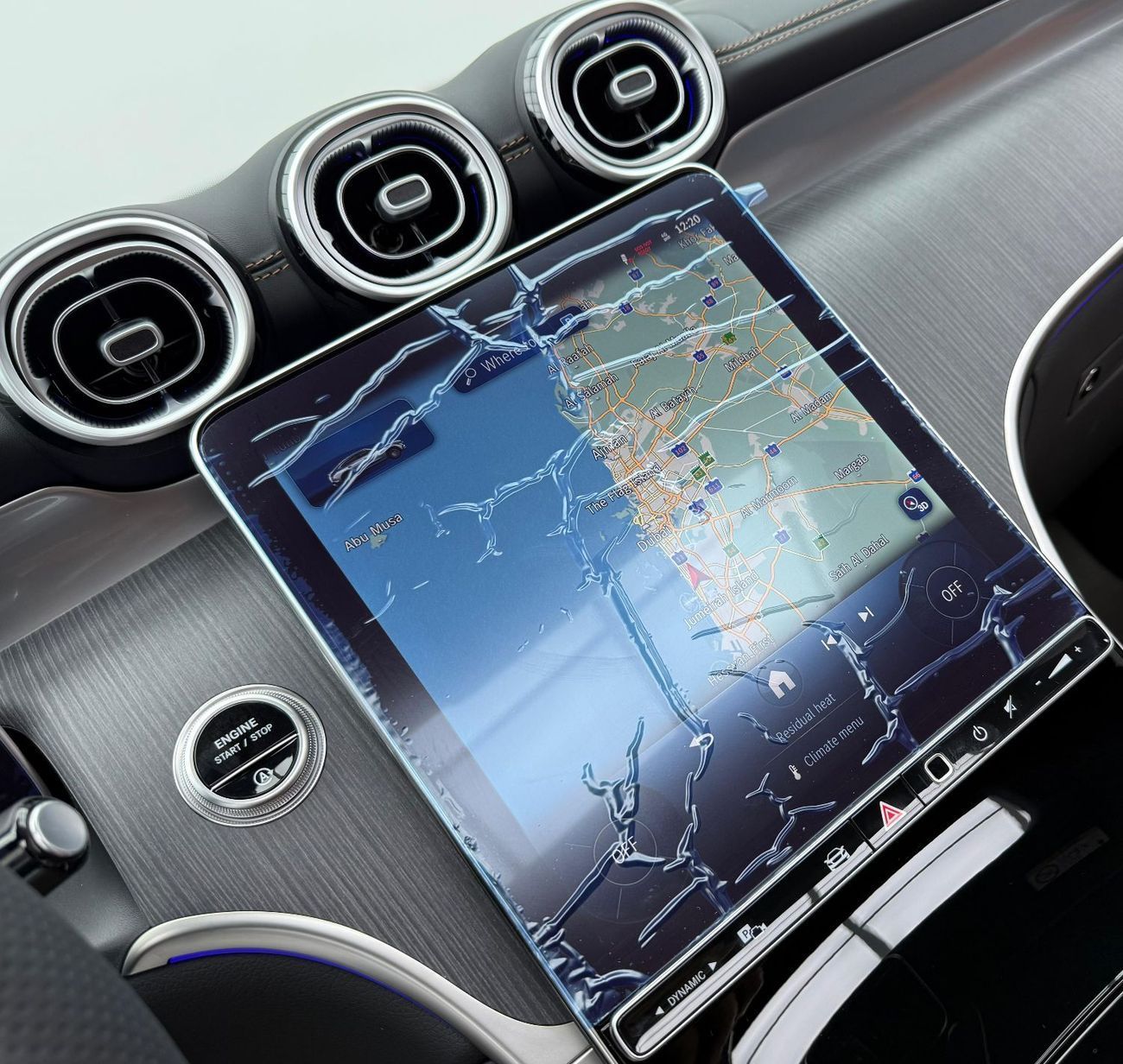 Mercedes-Benz GLC 200 4Matic *Brand New* 2025 Mercedes Benz GLC 200 AMG 4MATIC Premium Plus, 5 Year Mercedes Warranty, GCC