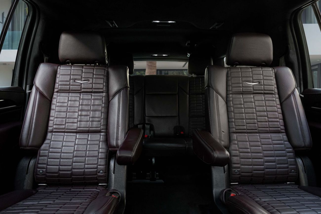 Cadillac Escalade ESV | V8 | 4,700 P.M | 0% Downpayment | AGENCY SERVICED!