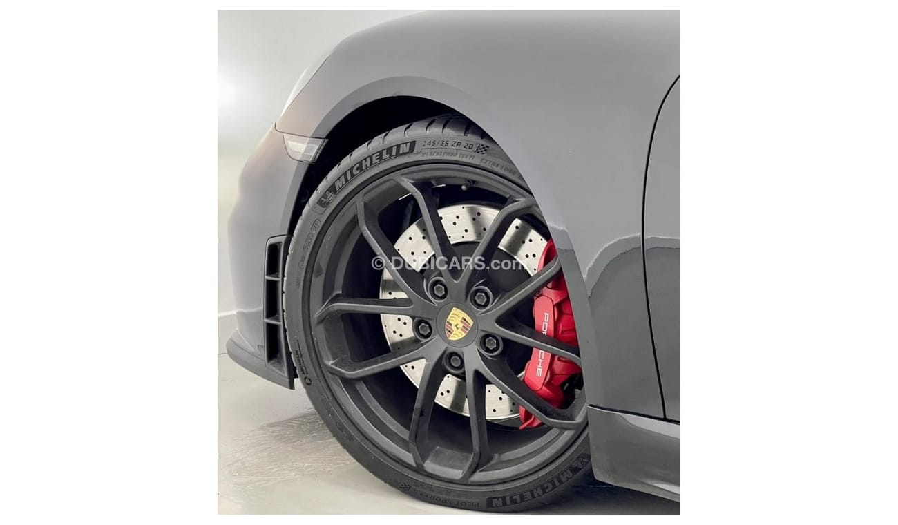 Porsche 718 Spyder 2020 Porsche 718 Spyder, Porsche Warranty Till 2025, Low Kms, GCC Specs
