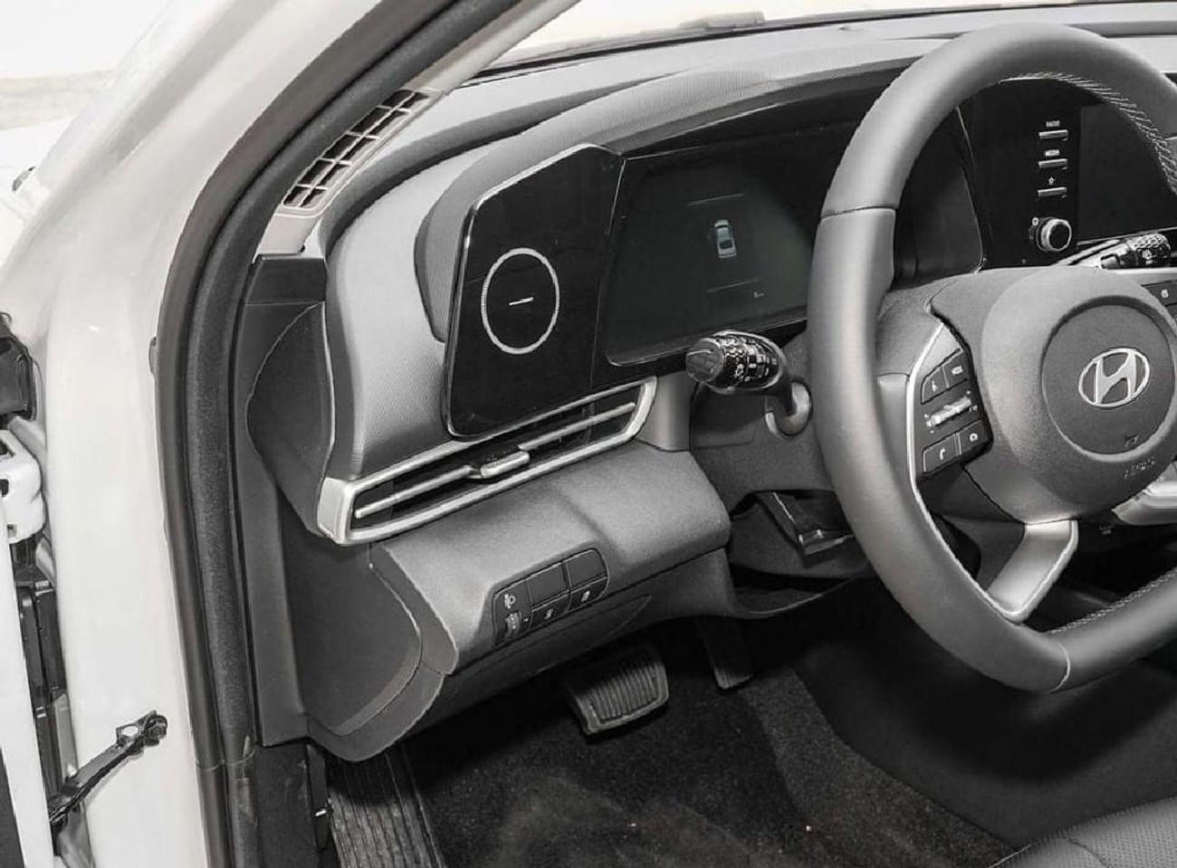 Hyundai Elantra HYUNDAI ELANTRA 1.5L