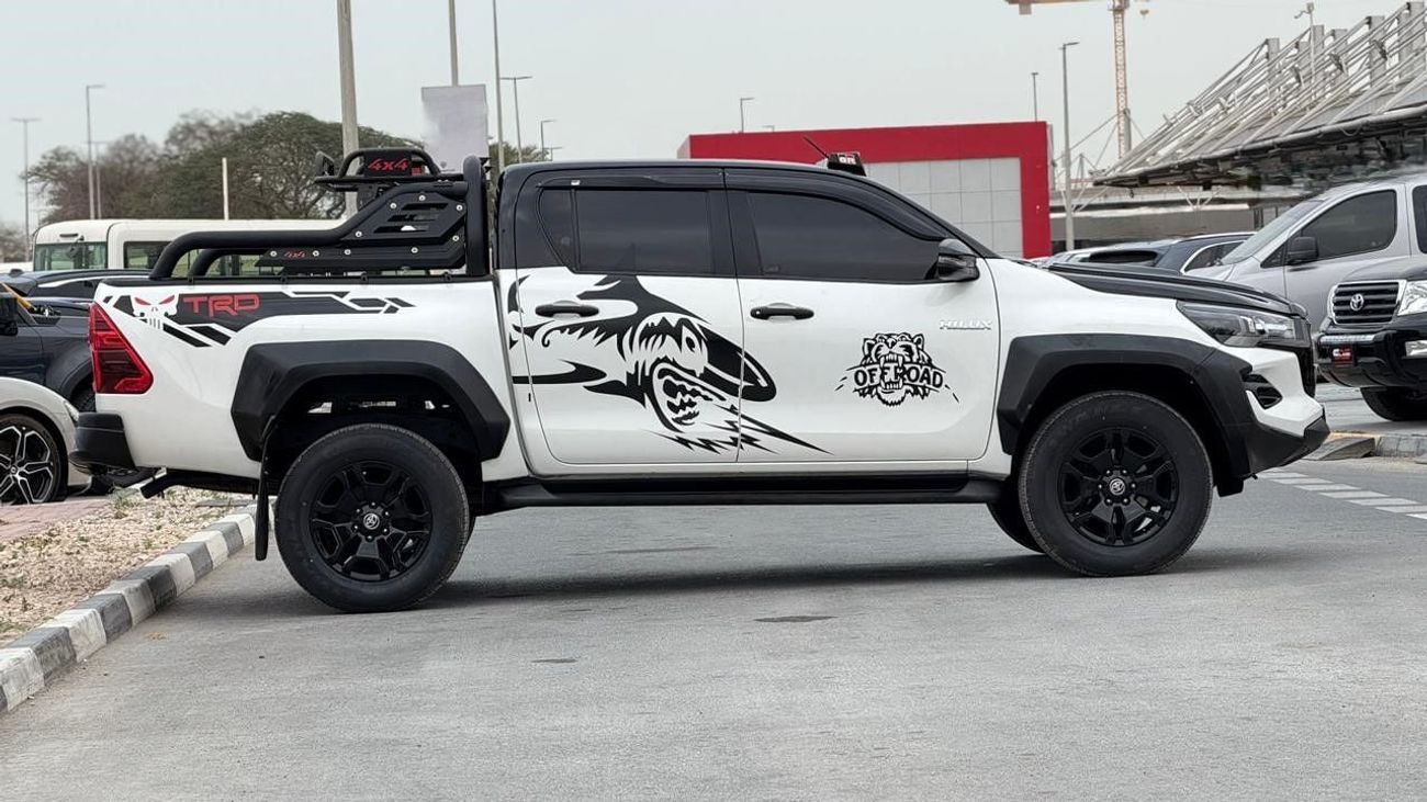 تويوتا هيلوكس -