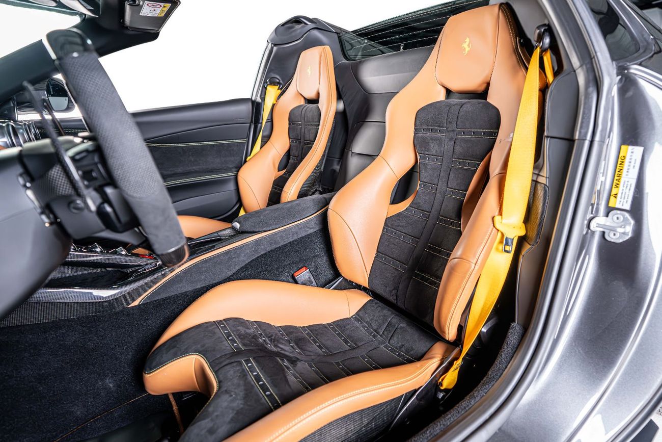 فيراري 812 GTS 