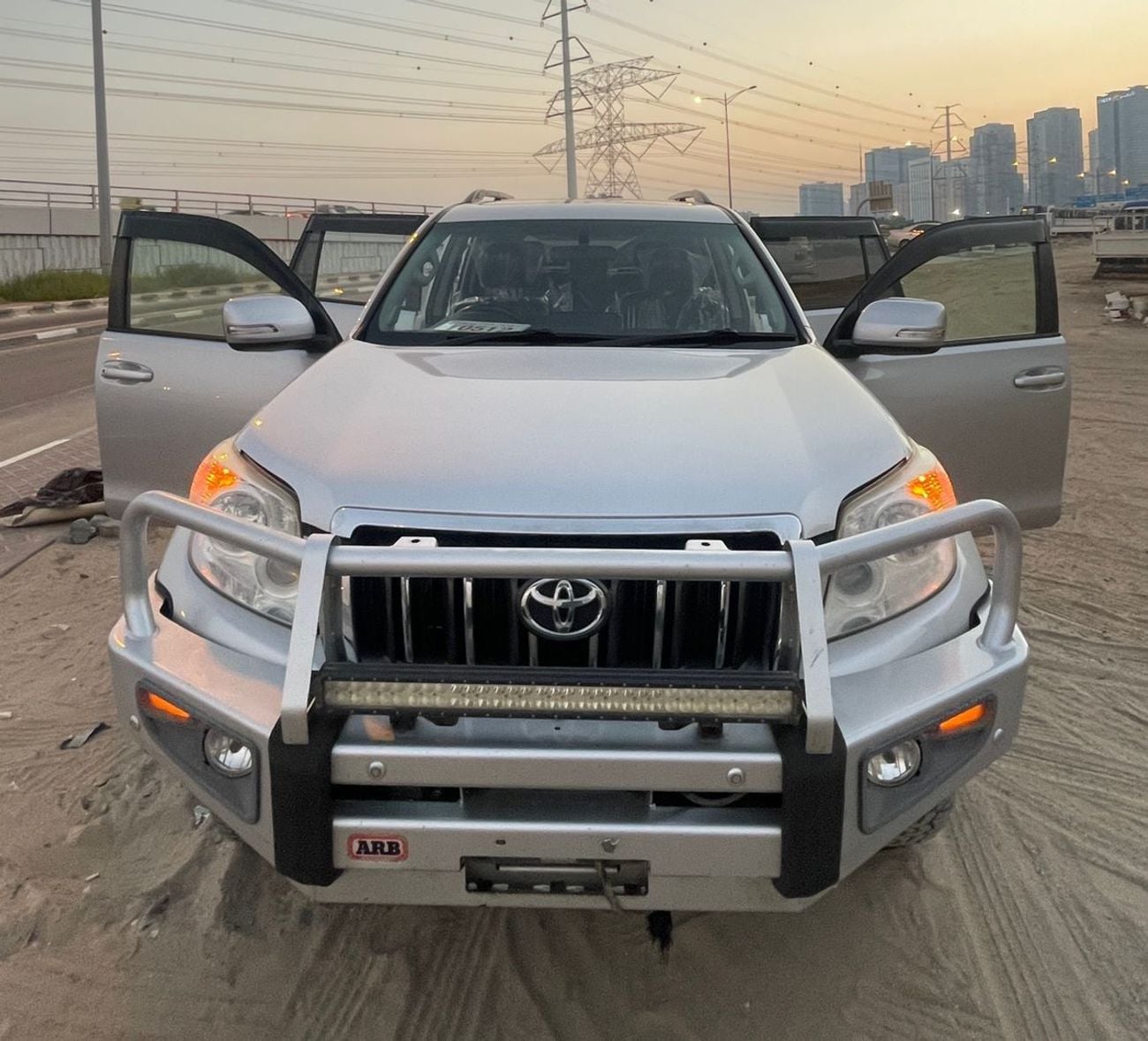 Toyota Prado TOYOTA LANDCRUISER PRADO 2013 SILVER 4WD AT DIESEL = RIGHT HAND