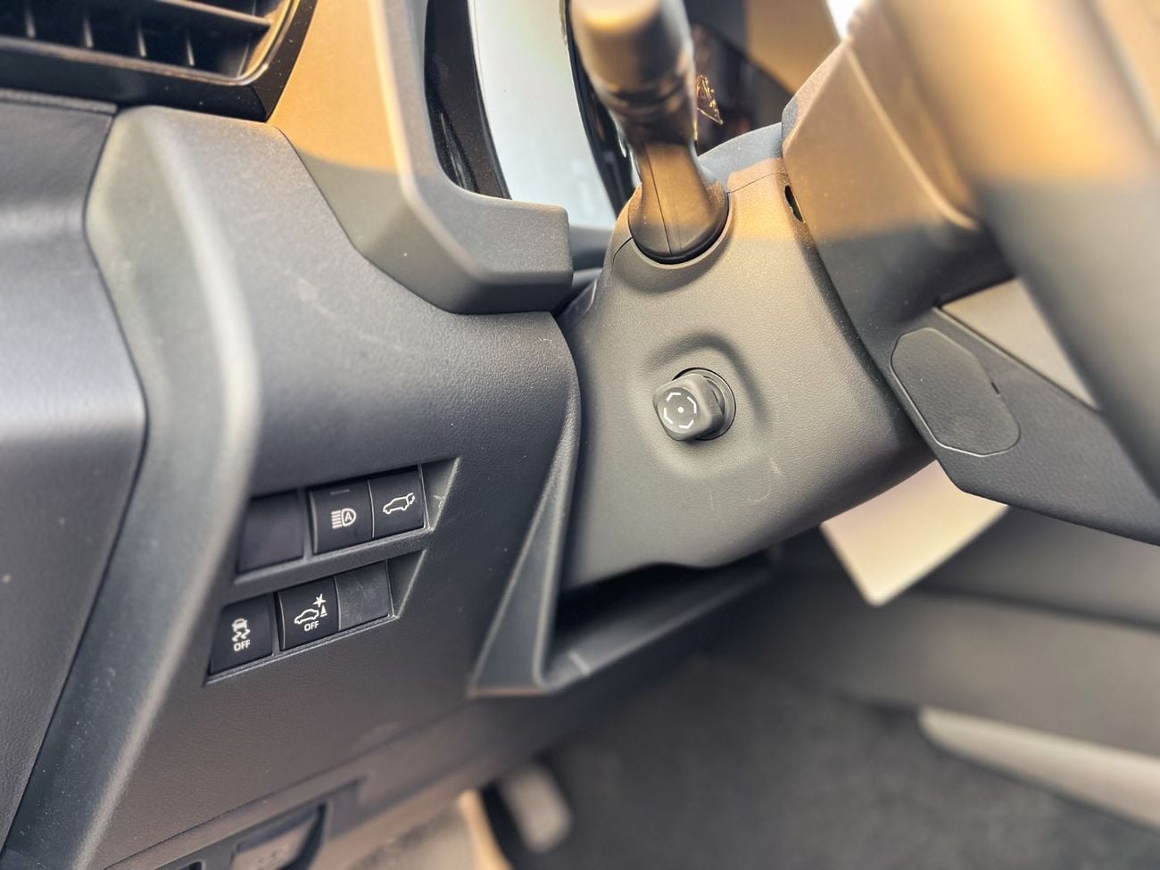 Toyota Land Cruiser 3.5T VXR Hybrid EXPORT PRICE - 2025 LC300 3.5L VXR Hybrid (GCC Specification)