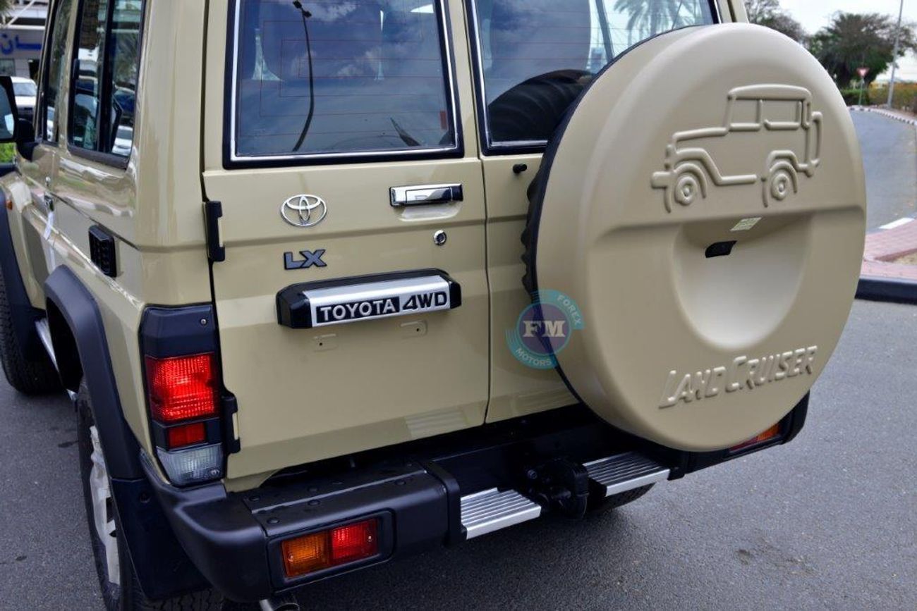 Toyota Land Cruiser 70 71 Short Wheel Base SDLX 2.8L Diesel 4WD Automatic