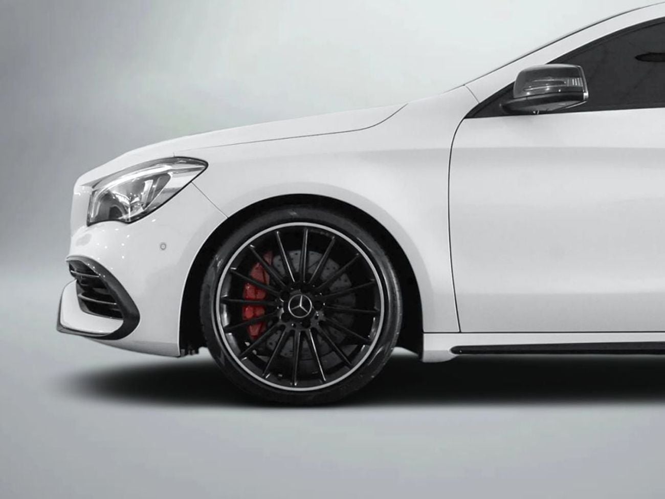 مرسيدس بنز CLA 45 AMG STD 2.0L