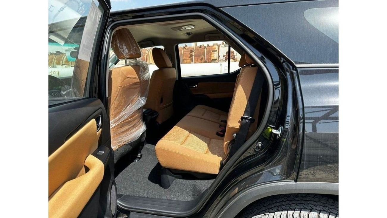 Toyota Fortuner 2.7L 4x4 LOW 6AT AVL COLORS FOR EXPORT