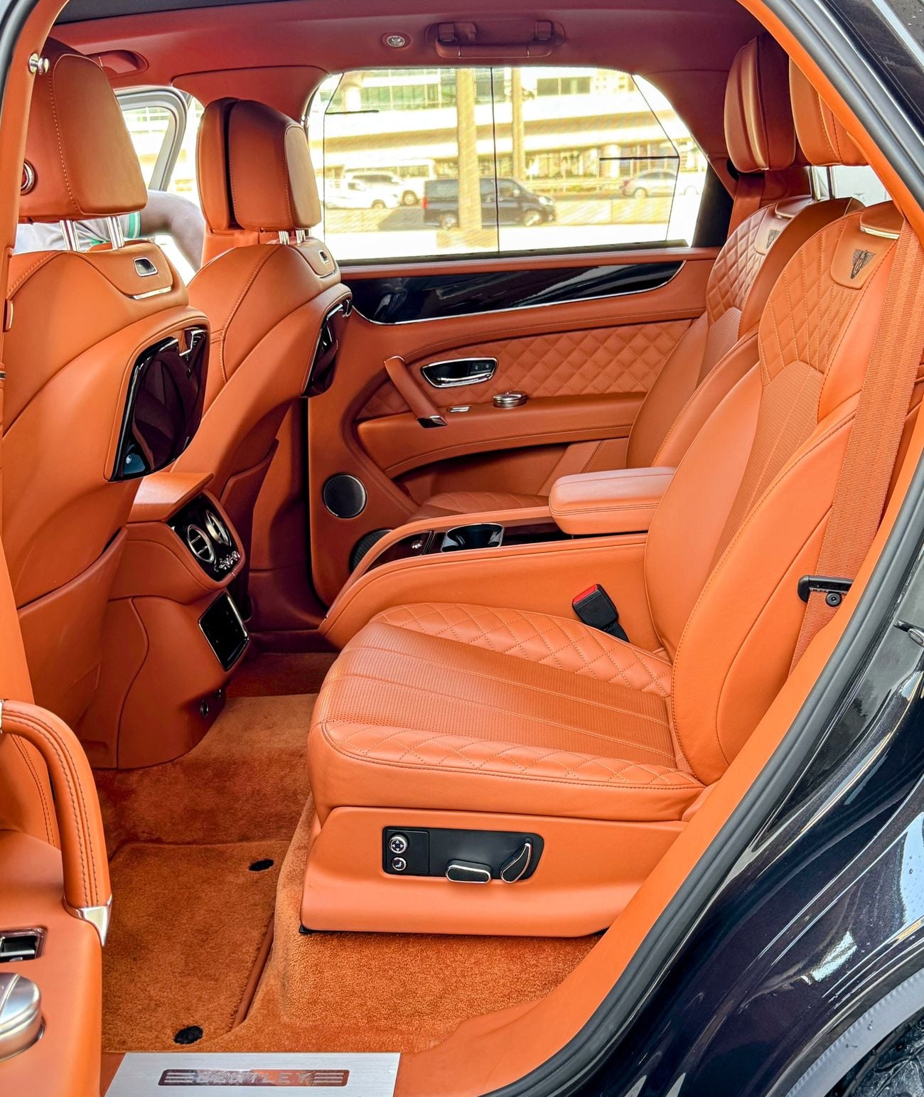بنتلي بينتايجا Bentayga W12 4 seats “Exclusively for the true millionaire.”