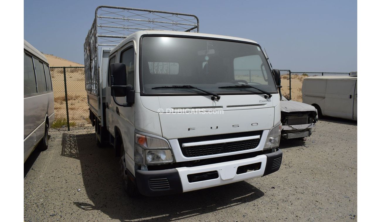 Mitsubishi Fuso Canter Mitsubishi Canter D/C pick up, model:2017. Only done 65000 km