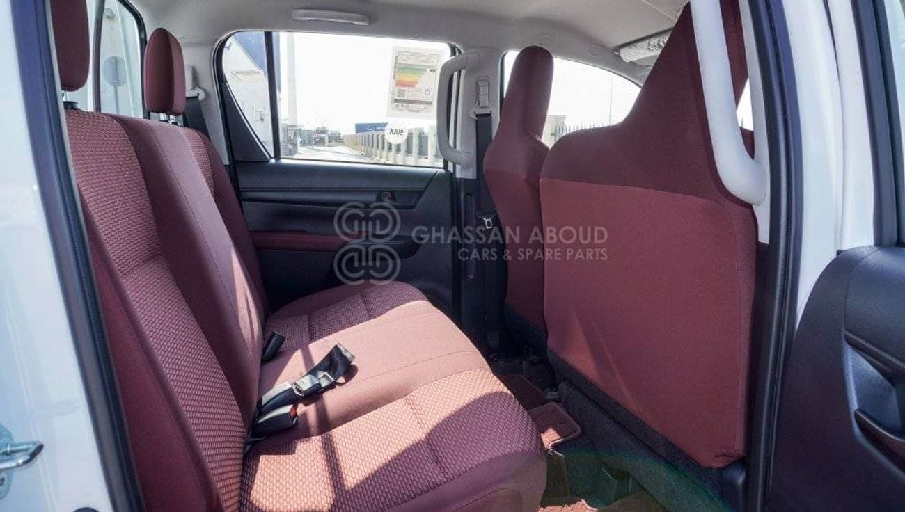 تويوتا هيلوكس GL 2.4L Double Cab Utility