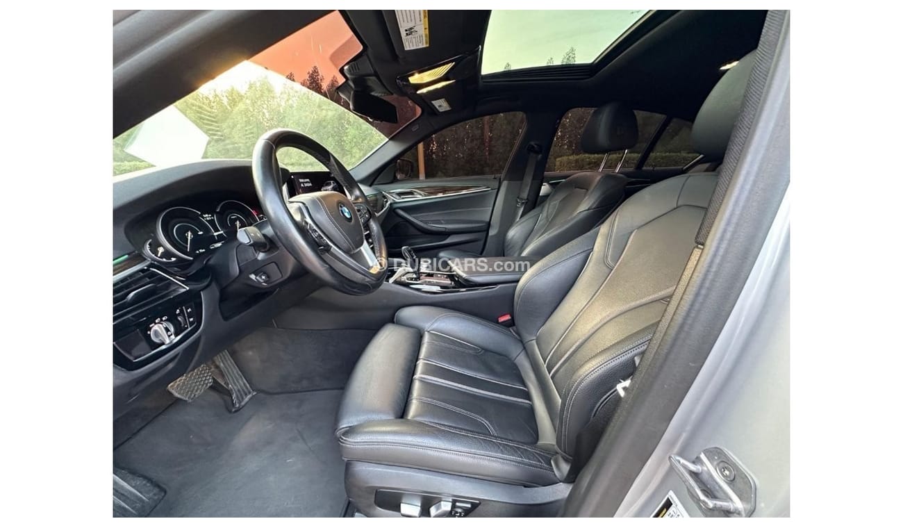BMW 530i BMW 530e Hybird 2019 US Good Condition // Full Option