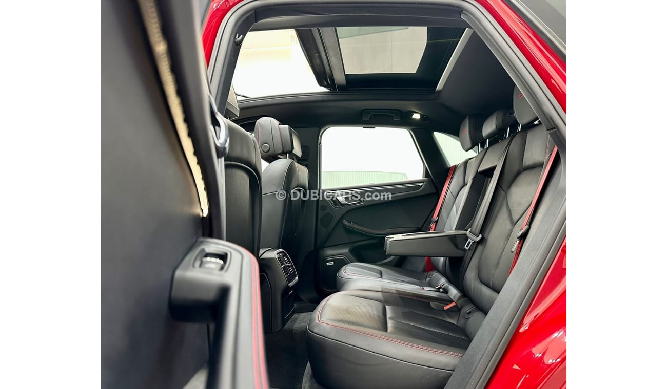 Porsche Macan 2017 Porsche Macan GTS, Warranty, Full Porsche Service History, Full Options, GCC