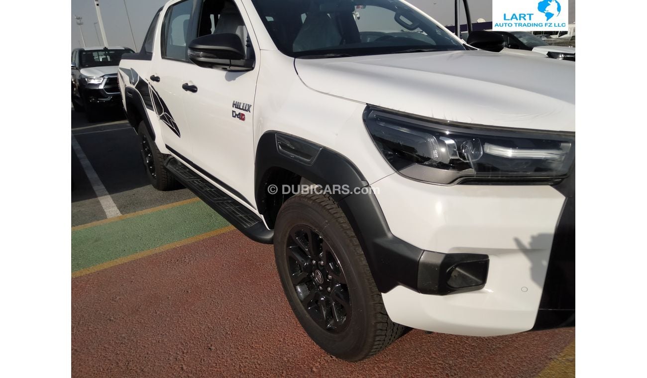 تويوتا هيلوكس Adventure SR5