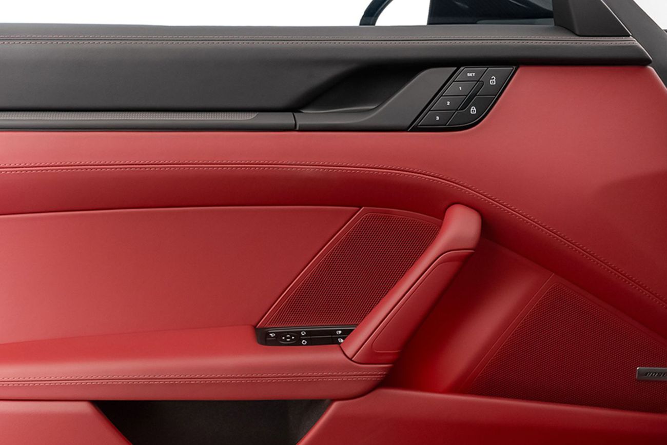 Porsche 911 Carrera 992.2 911 GTS T-Hybrid