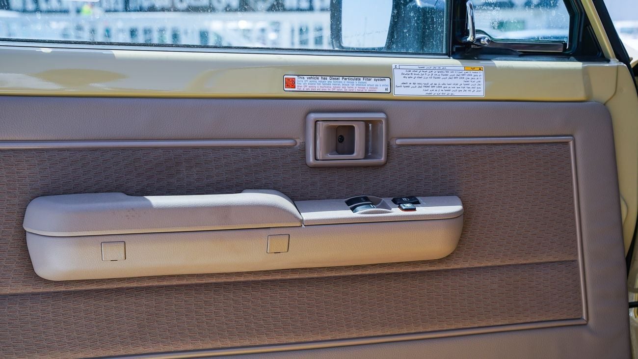 Toyota Land Cruiser Pick Up